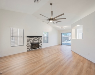 802 Airy Hill Street - Photo Thumbnail 3