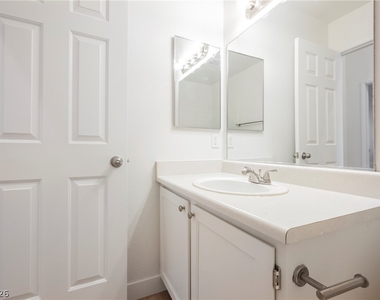 802 Airy Hill Street - Photo Thumbnail 33