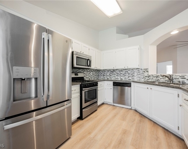 802 Airy Hill Street - Photo Thumbnail 11