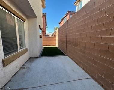 7209 Rolling Shore Court - Photo Thumbnail 15
