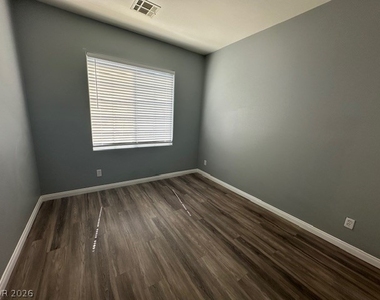 7209 Rolling Shore Court - Photo Thumbnail 12