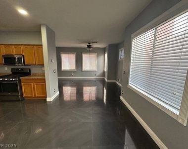 7209 Rolling Shore Court - Photo Thumbnail 4