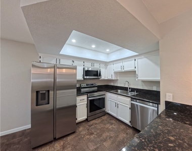 2717 Otter Creek Court - Photo Thumbnail 6