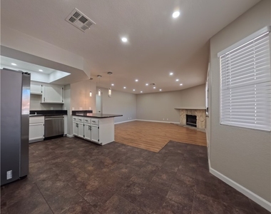 2717 Otter Creek Court - Photo Thumbnail 10