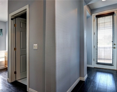 10471 Foggy Glen Avenue - Photo Thumbnail 13