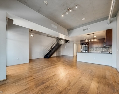353 E Bonneville Avenue - Photo Thumbnail 2