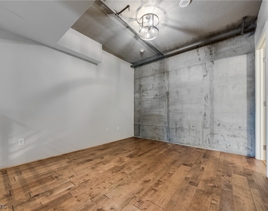 353 E Bonneville Avenue - Photo Thumbnail 9