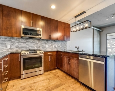 353 E Bonneville Avenue - Photo Thumbnail 7