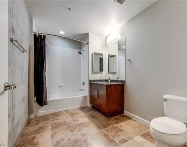 353 E Bonneville Avenue - Photo Thumbnail 11