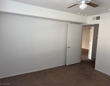 8101 W Flamingo Road - Photo Thumbnail 10