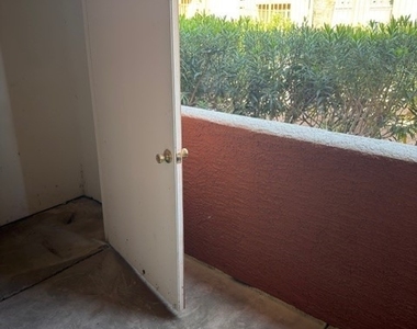8101 W Flamingo Road - Photo Thumbnail 26