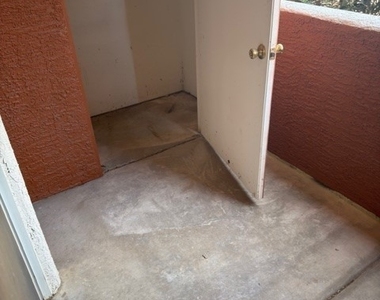 8101 W Flamingo Road - Photo Thumbnail 21
