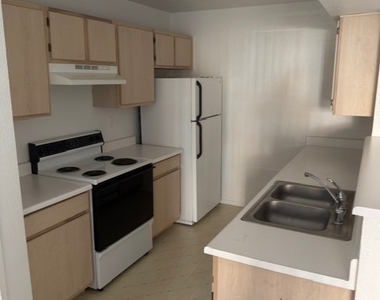 8101 W Flamingo Road - Photo Thumbnail 1