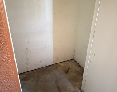 8101 W Flamingo Road - Photo Thumbnail 20