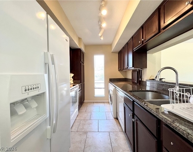 2838 Geary Place - Photo Thumbnail 6