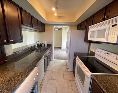 2838 Geary Place - Photo Thumbnail 7