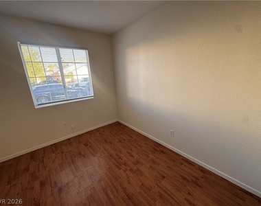 3932 Marble Mountain Street - Photo Thumbnail 13