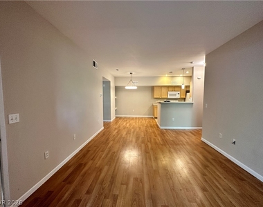 2615 W Gary Avenue - Photo Thumbnail 4