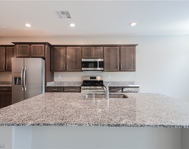9219 S Chieftain Street - Photo Thumbnail 16