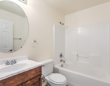 3127 N Walnut Road - Photo Thumbnail 11