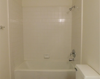 5221 Lindell Road - Photo Thumbnail 24