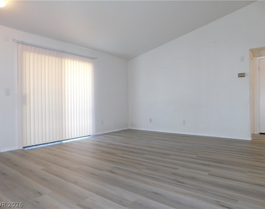 5221 Lindell Road - Photo Thumbnail 9