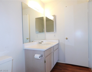 5221 Lindell Road - Photo Thumbnail 25