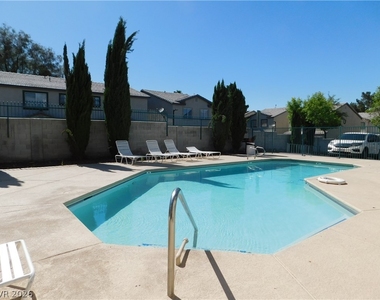 5221 Lindell Road - Photo Thumbnail 2