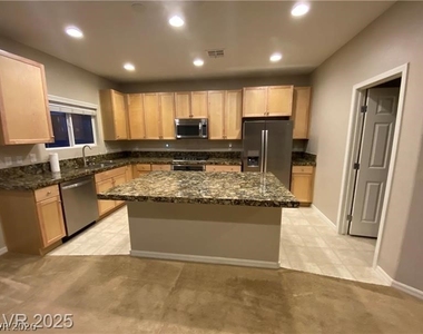 8065 Ancient Oaks Avenue - Photo Thumbnail 1