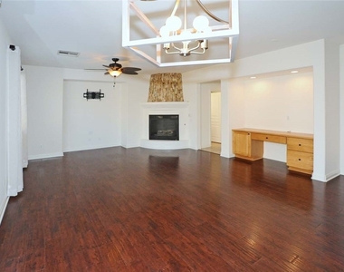 1020 Via Latina Street - Photo Thumbnail 5