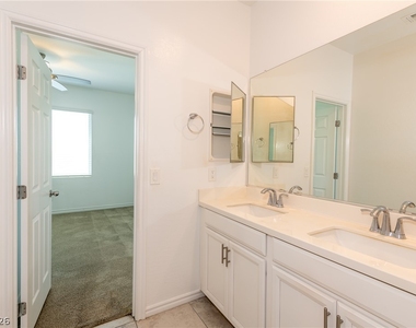 4372 Countryside Glen Court - Photo Thumbnail 26