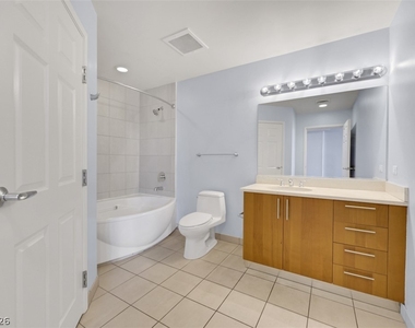200 W Sahara Avenue - Photo Thumbnail 6