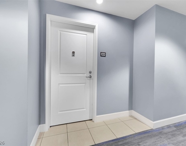 200 W Sahara Avenue - Photo Thumbnail 17