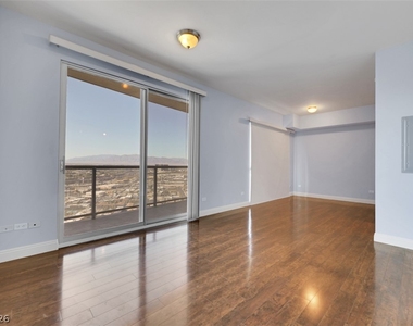 200 W Sahara Avenue - Photo Thumbnail 11