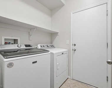 8709 Echo Grande Drive - Photo Thumbnail 7