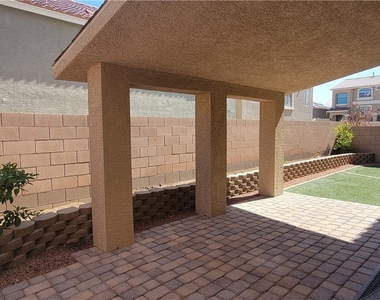 5862 W Haleh Avenue - Photo Thumbnail 25