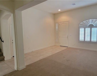 5862 W Haleh Avenue - Photo Thumbnail 3