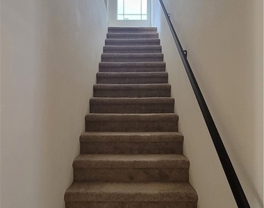 5862 W Haleh Avenue - Photo Thumbnail 15