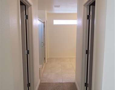 5862 W Haleh Avenue - Photo Thumbnail 18