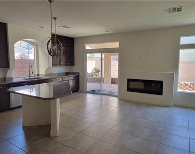 5862 W Haleh Avenue - Photo Thumbnail 5
