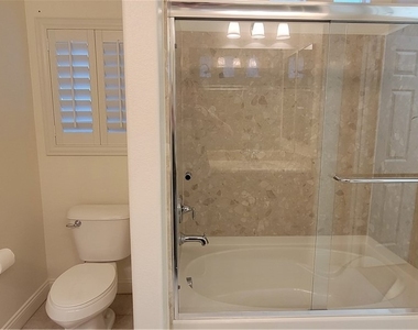 5862 W Haleh Avenue - Photo Thumbnail 13