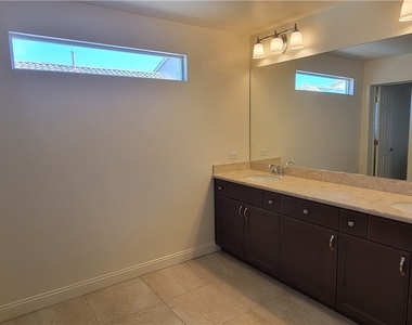 5862 W Haleh Avenue - Photo Thumbnail 21