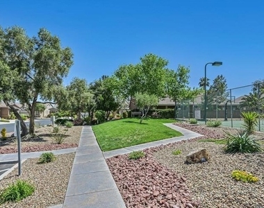 216 Spring River Avenue - Photo Thumbnail 1