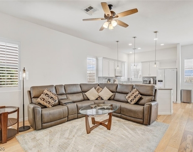 216 Spring River Avenue - Photo Thumbnail 20