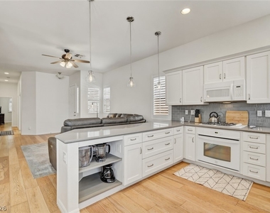 216 Spring River Avenue - Photo Thumbnail 29