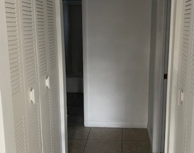 350 E. E Desert Inn Road - Photo Thumbnail 10