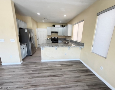 5360 Cielo Oro Street - Photo Thumbnail 9