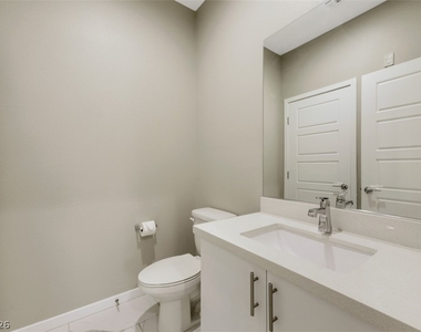 11302 Kraft Mountain Avenue - Photo Thumbnail 8