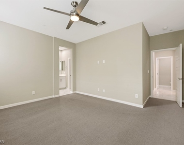 11302 Kraft Mountain Avenue - Photo Thumbnail 14