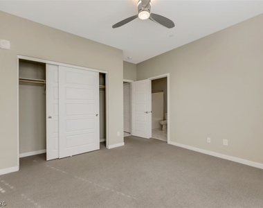 11302 Kraft Mountain Avenue - Photo Thumbnail 11